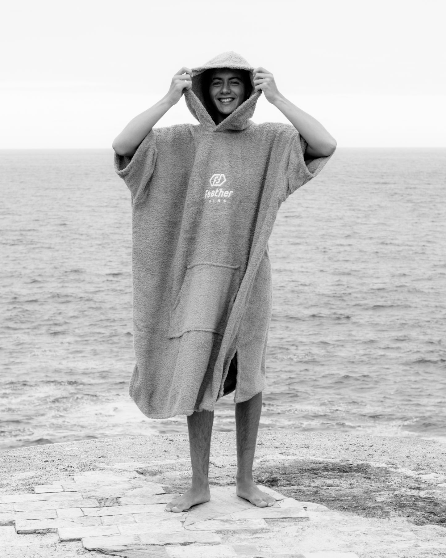 HOODED TOWEL GREY