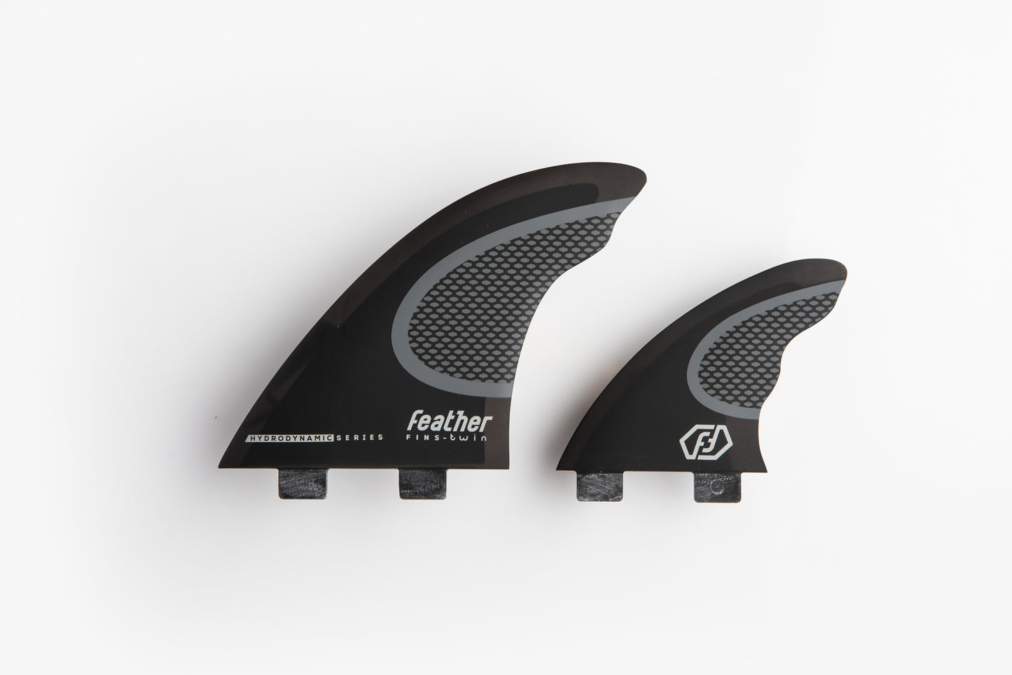 HYDRODYNAMIC TWIN FIN 2+1. DUAL TAB